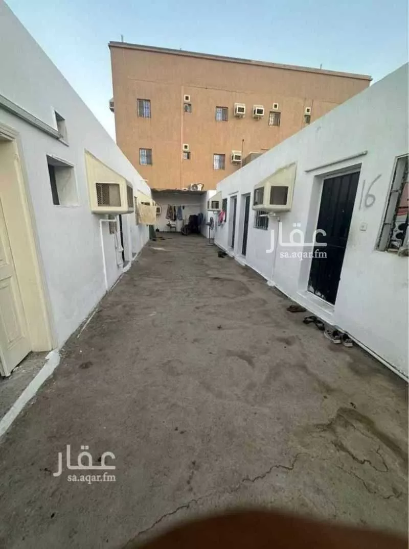 أرض 600 م² في الصوارى 4