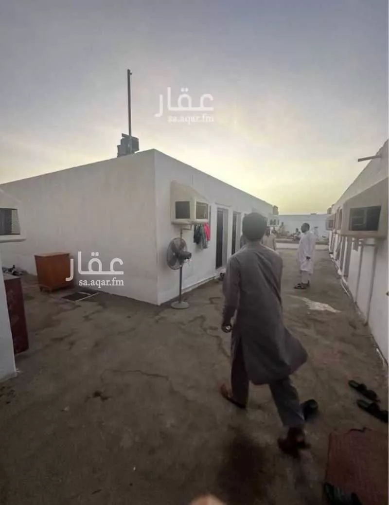 أرض 600 م² في الصوارى 8