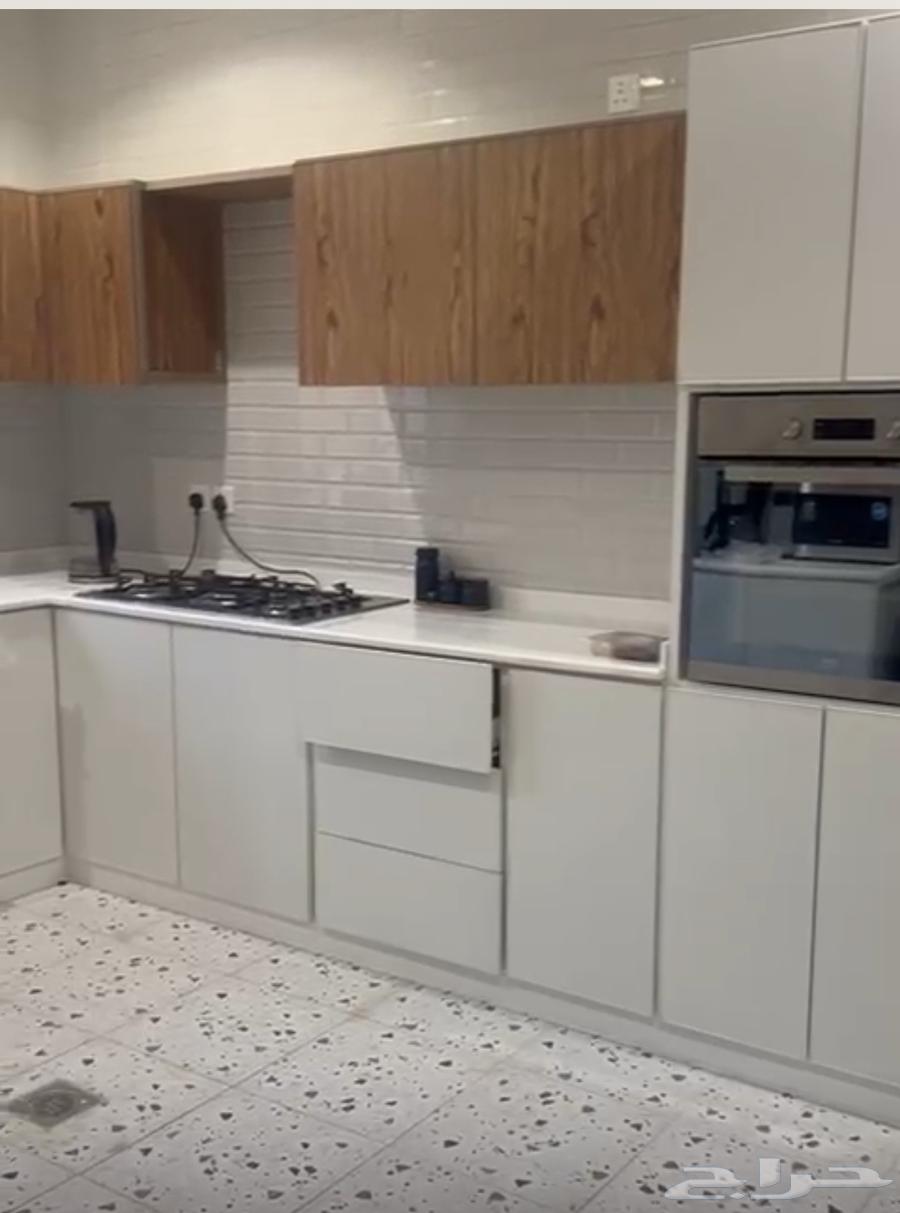 4 bedroom apartment in Ishbiliyah, Eastern Province 3