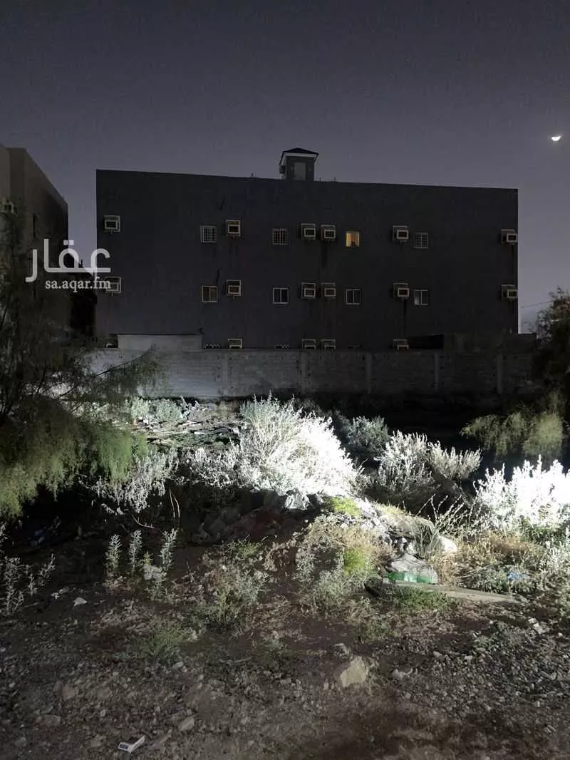 450 sqm land in As Salhiyah 5