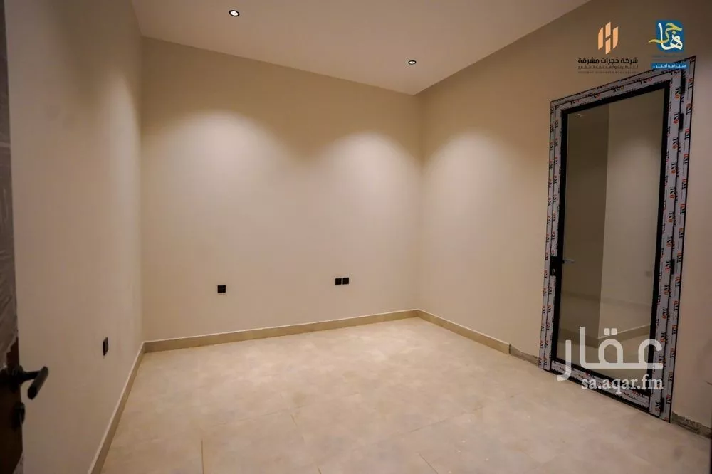 3 bedroom apartment in Shubra, Riyadh 5