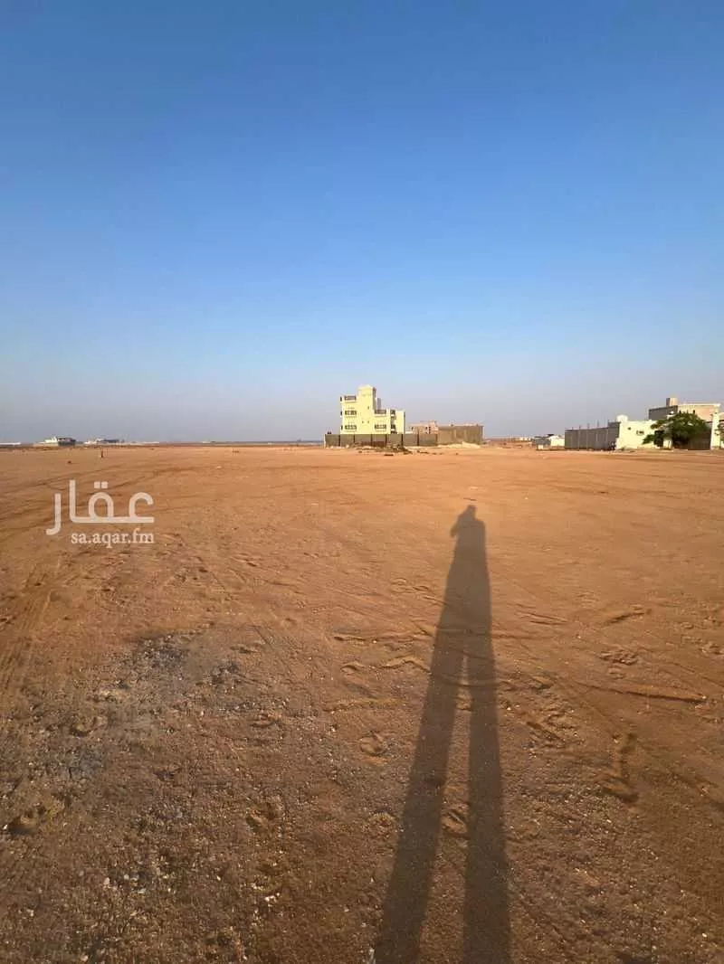 أرض 900 م² في الزمرد 3