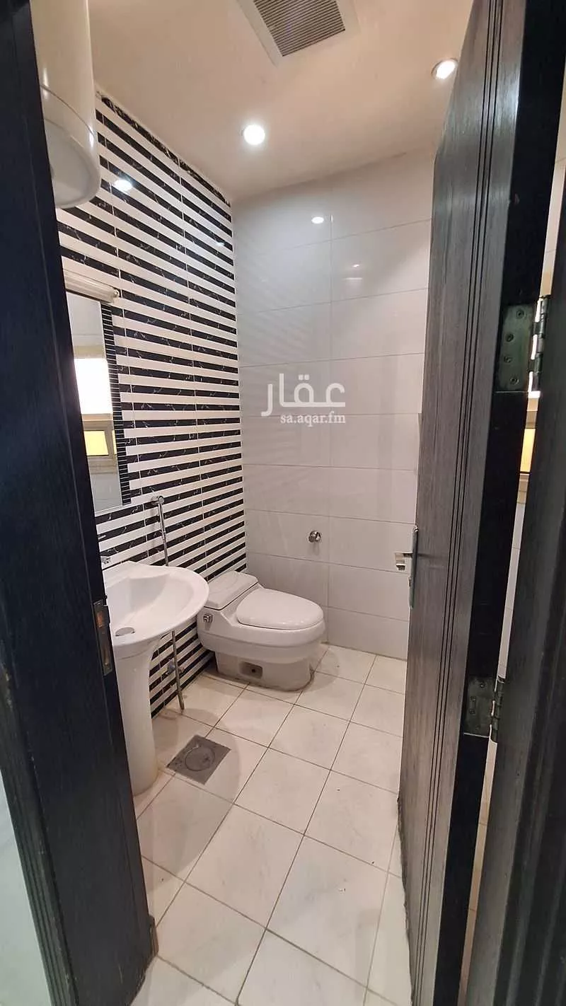 4 bedroom villa in Al Sulaimaniyyah, Riyadh 23