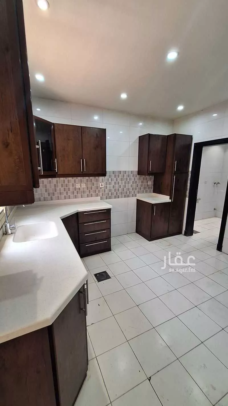 4 bedroom villa in Al Sulaimaniyyah, Riyadh 4
