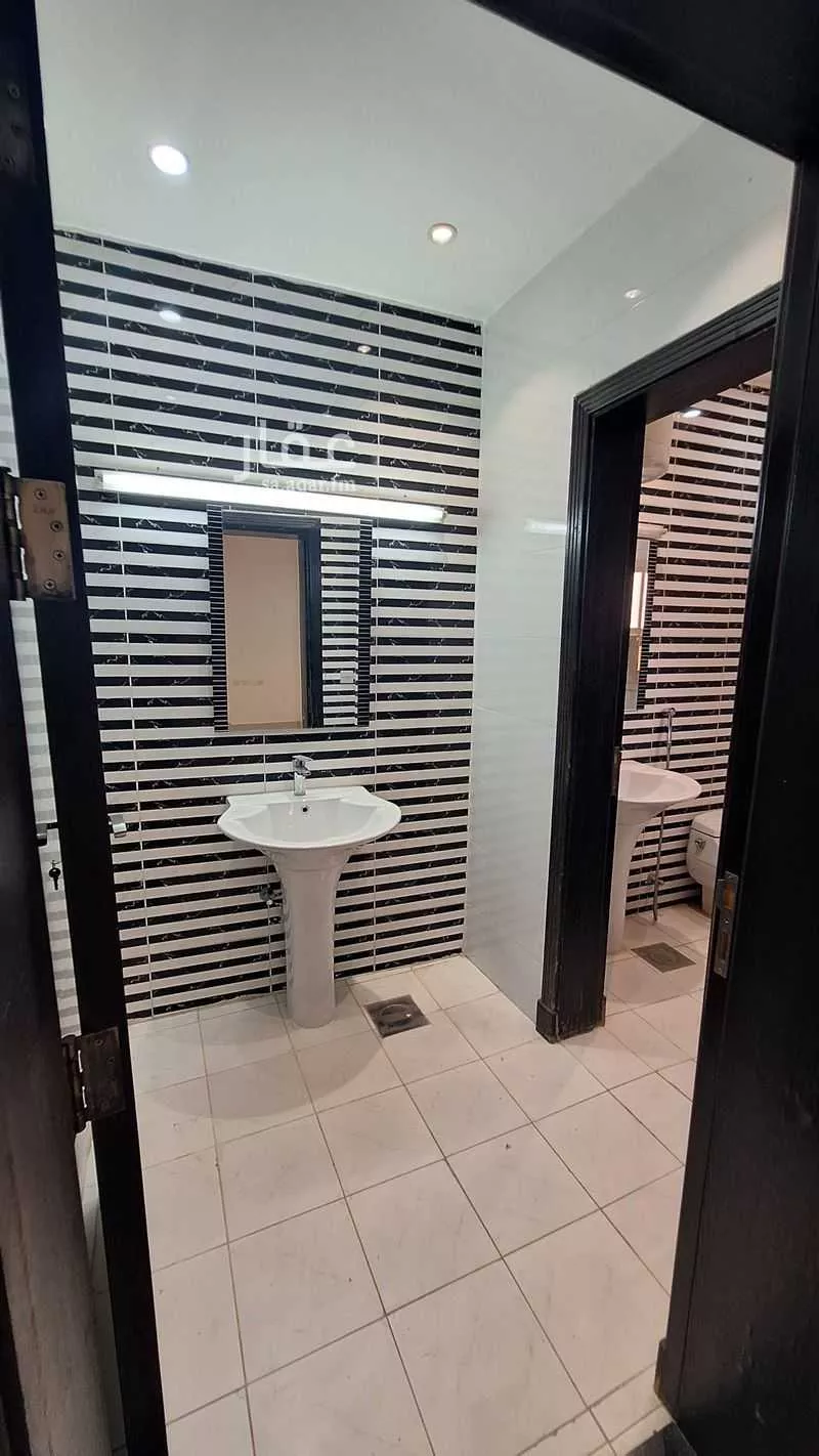 4 bedroom villa in Al Sulaimaniyyah, Riyadh 17