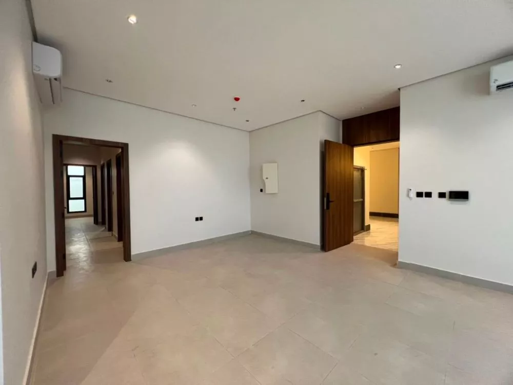 4 bedroom apartment in As Saif, Eastern Province 5