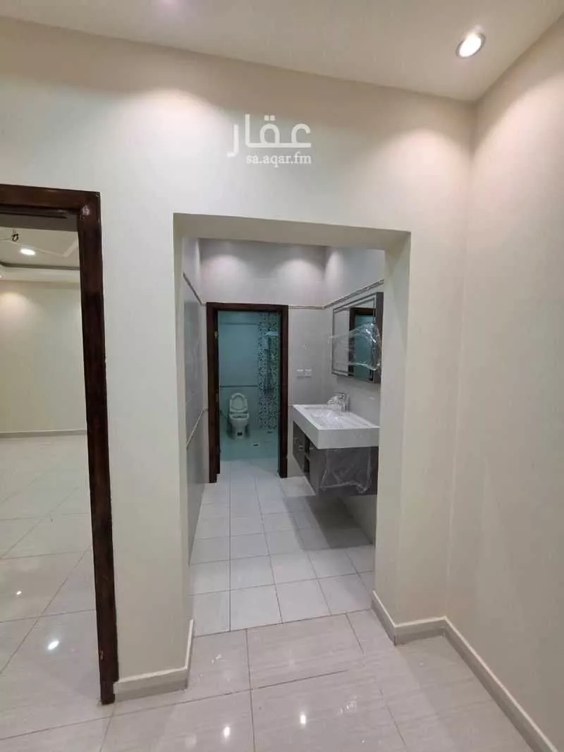 3 bedroom apartment in Al Rawabi, Madinah 10