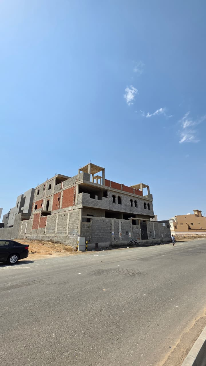 5 bedroom villa in Al Yaqoot, Jeddah 11