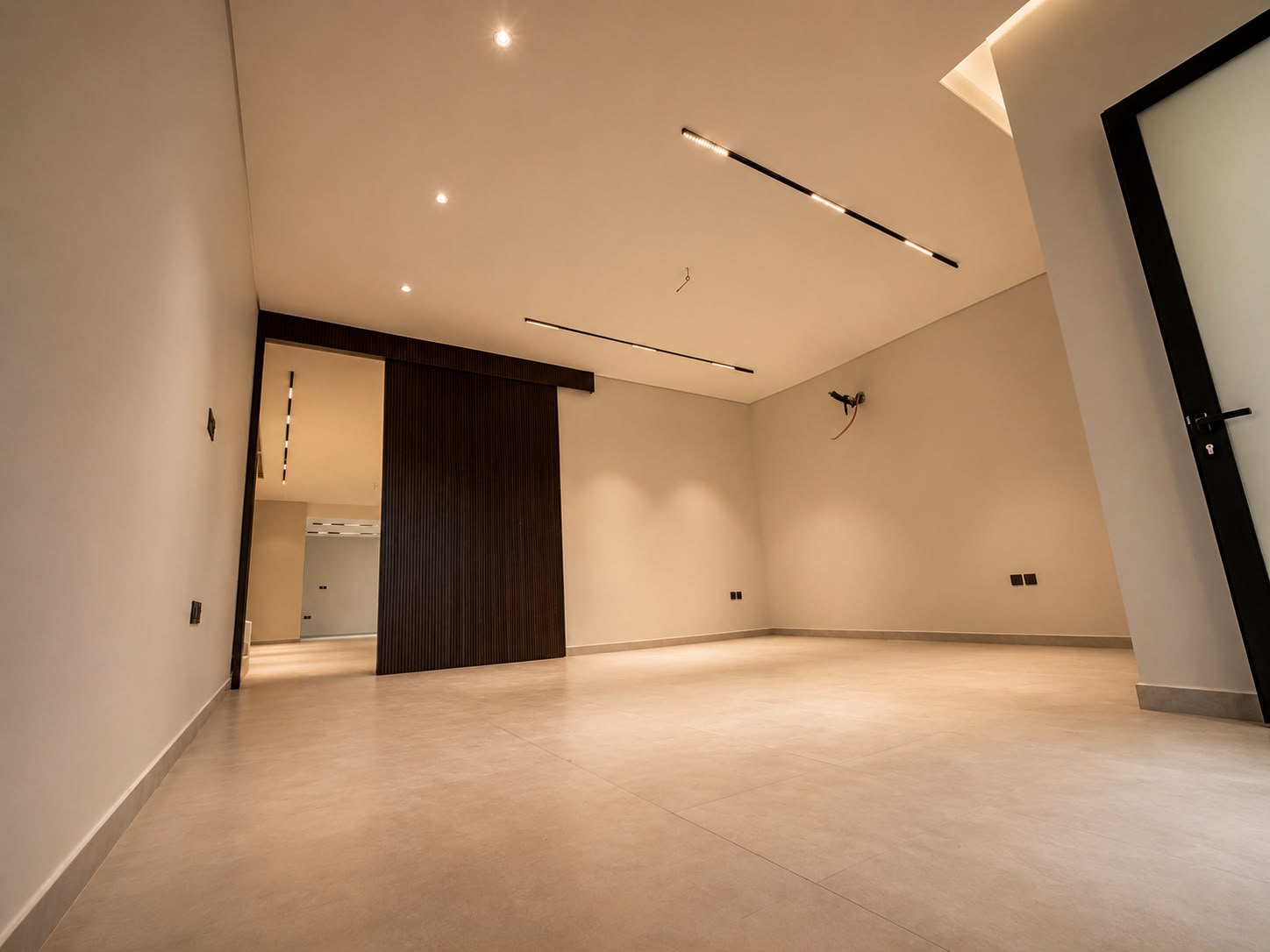 5 bedroom villa in Al Yaqoot, Jeddah 9