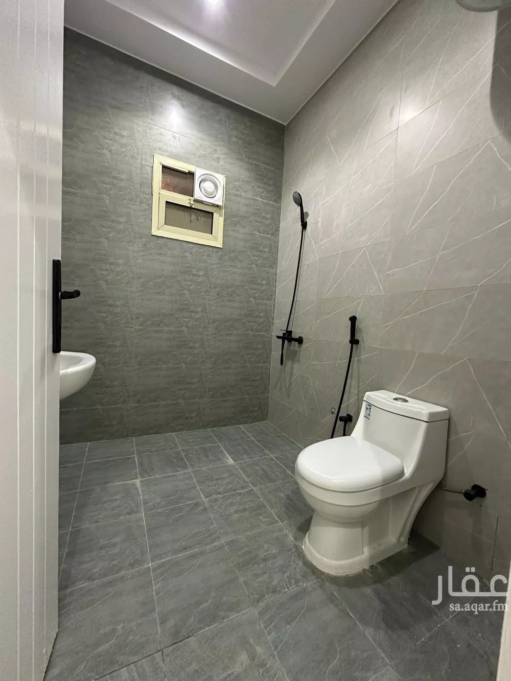 1 bedroom apartment in Al Aqiq 8