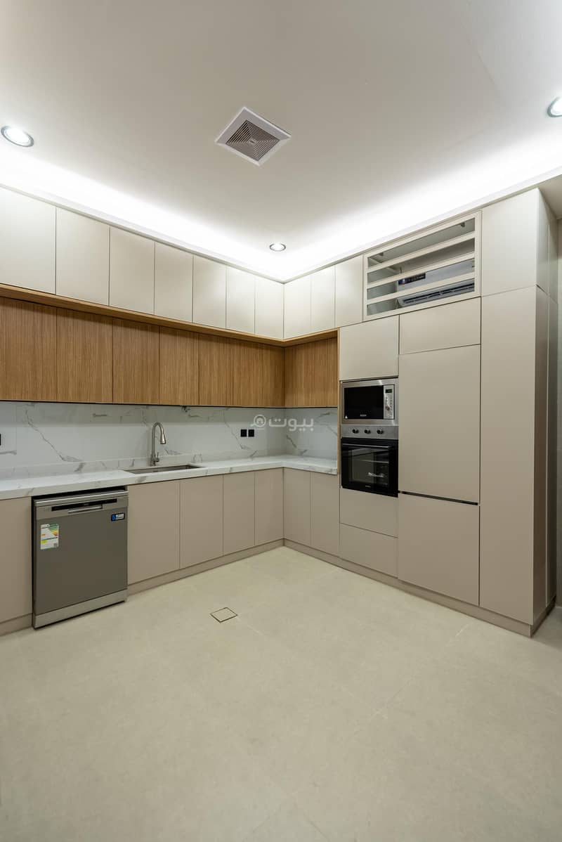 3 bedroom apartment in Okaz, Riyadh 6