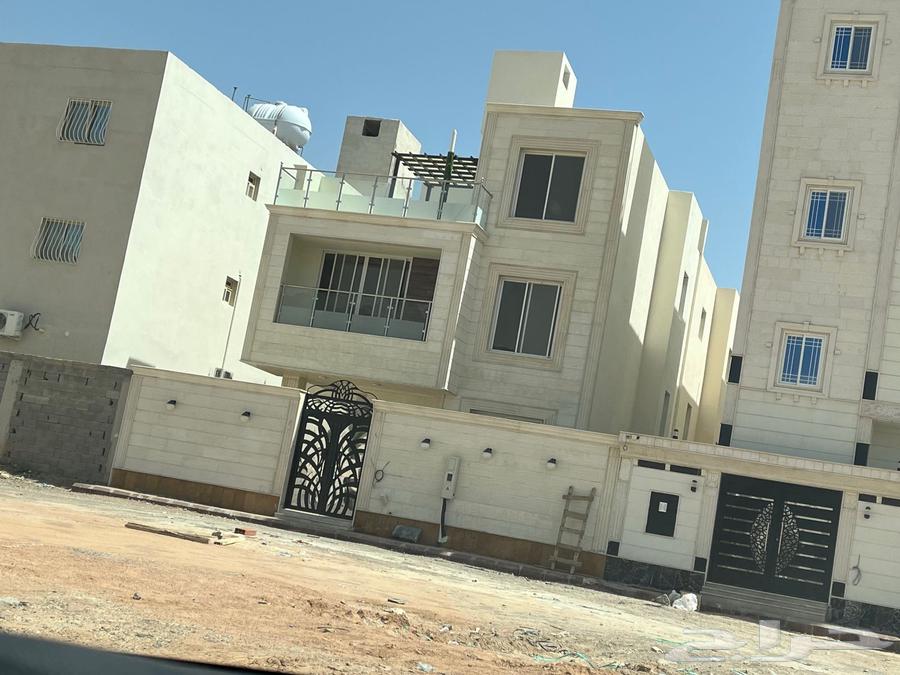 6 bedroom villa in Al Ranuna 2