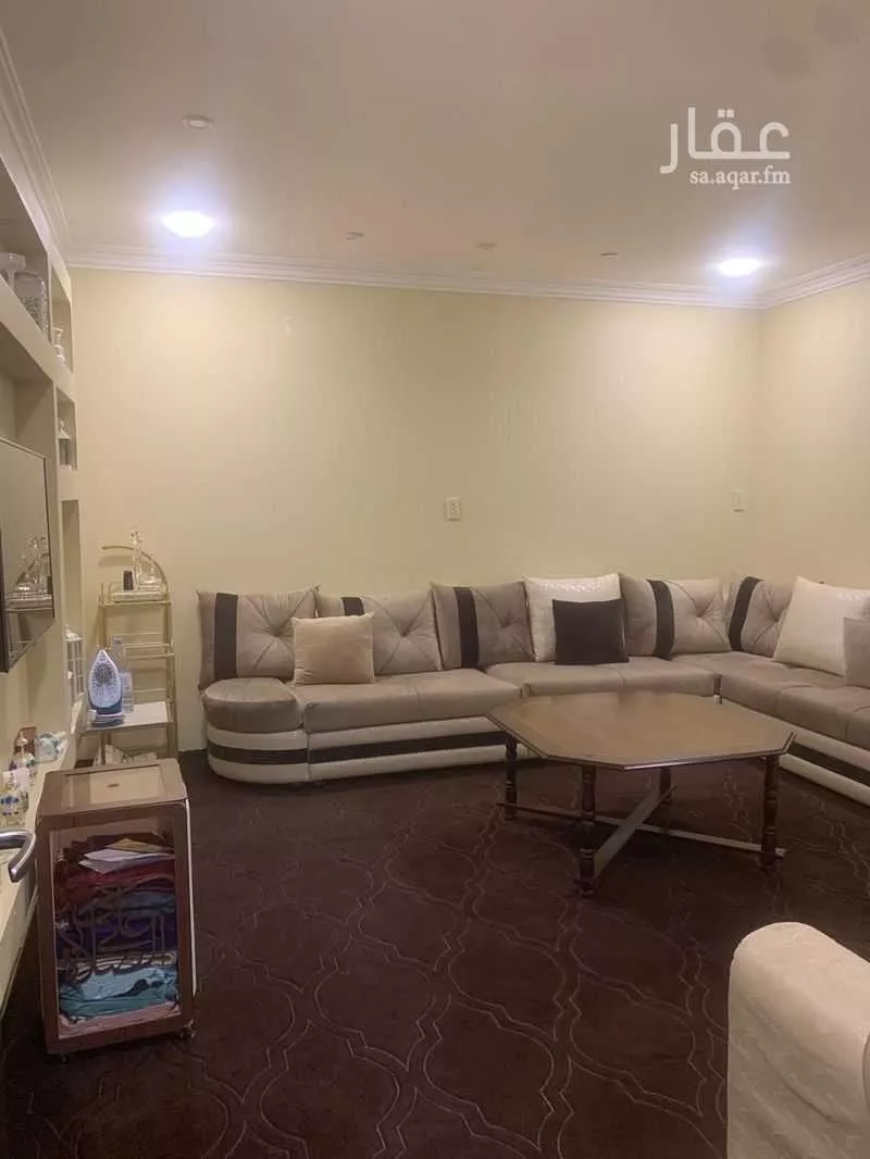 6 bedroom villa in Badr, Eastern Province 9
