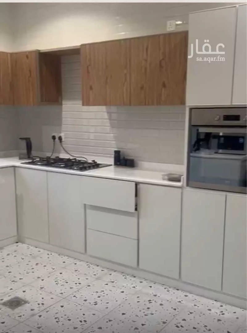 4 bedroom apartment in Tebah Subdivision, Eastern Province 7