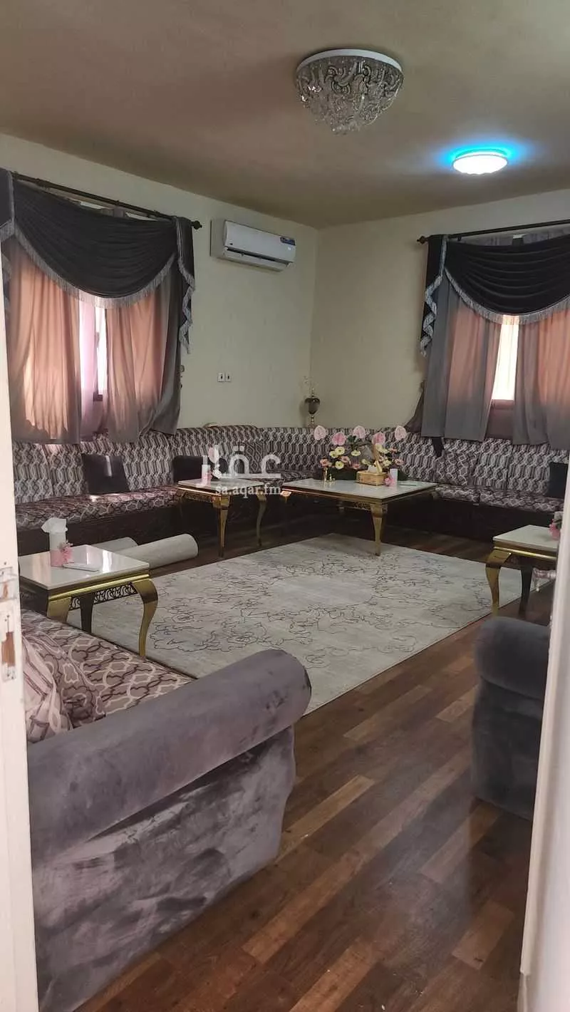 6 bedroom villa in Sultana, Riyadh 7