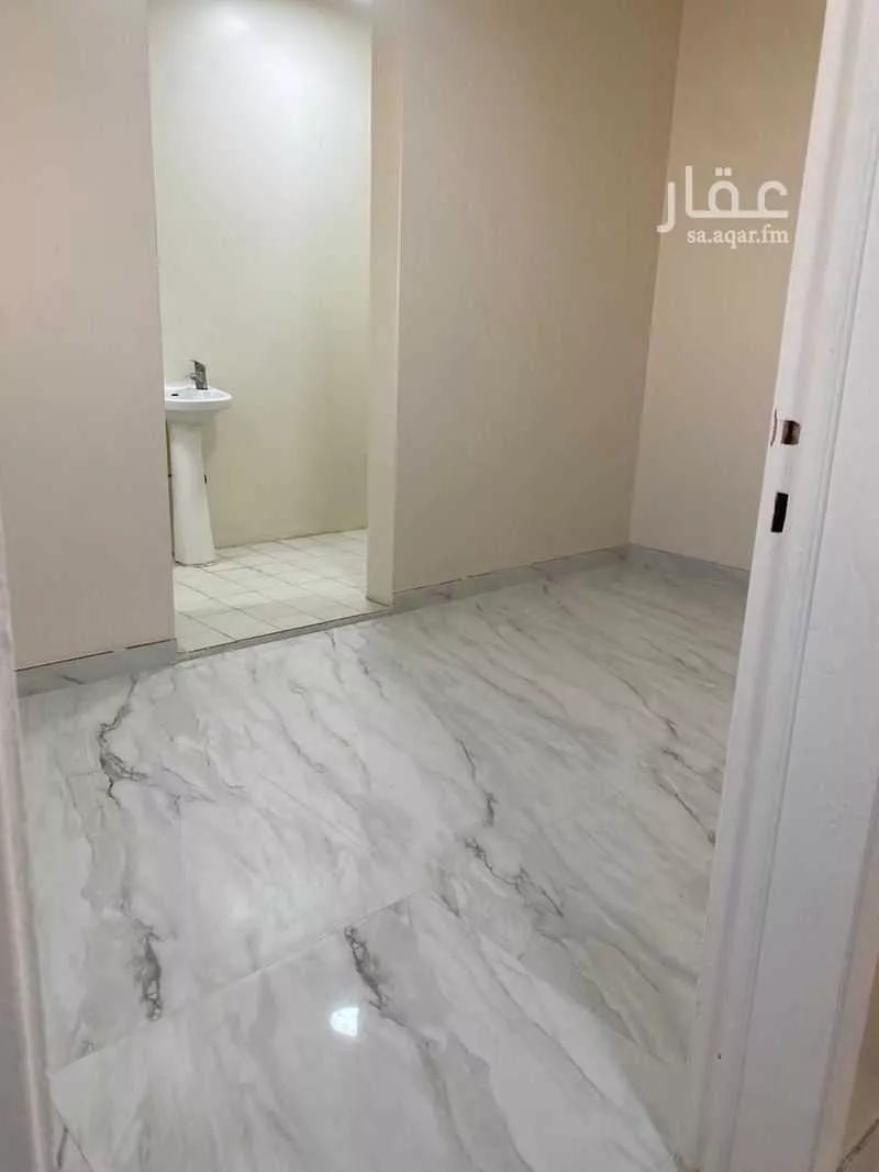 فيلا 4 غرف في الملك عبدالله، الرياض 14