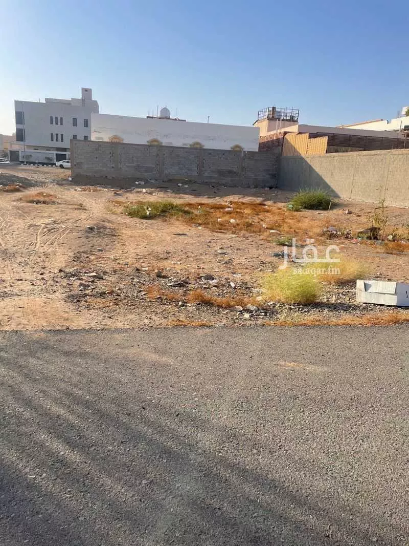 900 sqm land in Jeddah 2