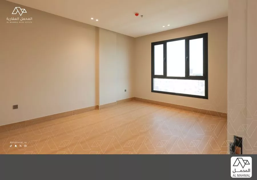 4 bedroom villa in Al Hamra, Eastern Province 13