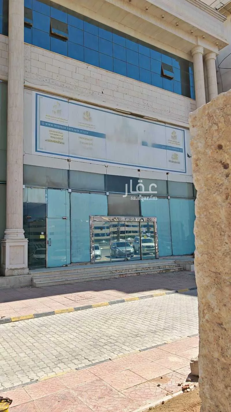 30 bedroom office in Al Wizarat, Riyadh 3