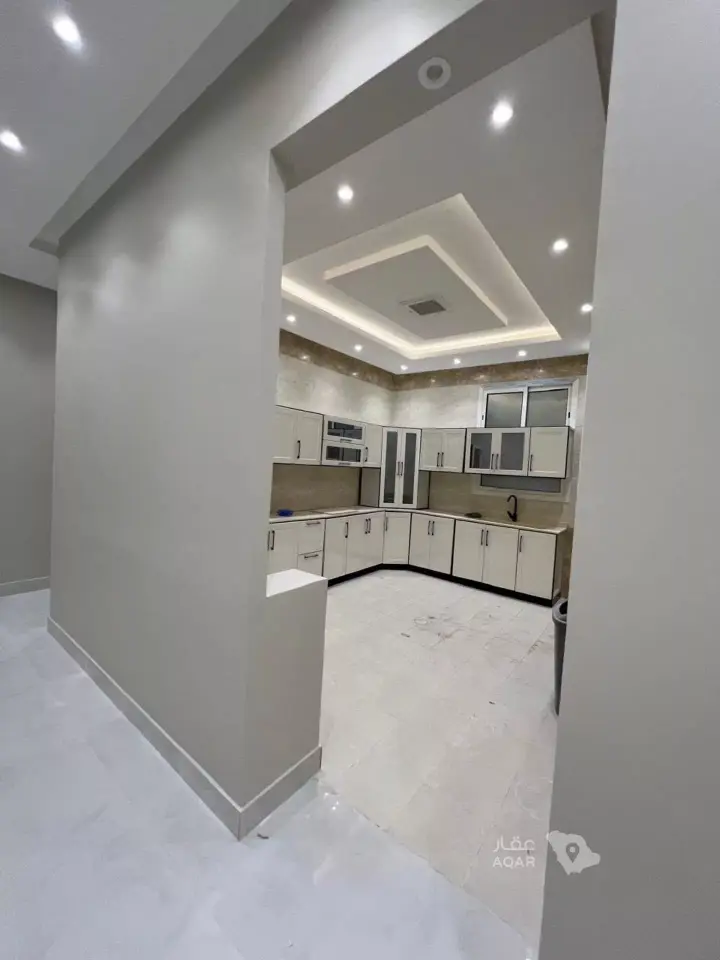 4 bedroom apartment in Qurtubah, Riyadh 2