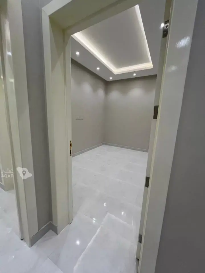 4 bedroom apartment in Qurtubah, Riyadh 6