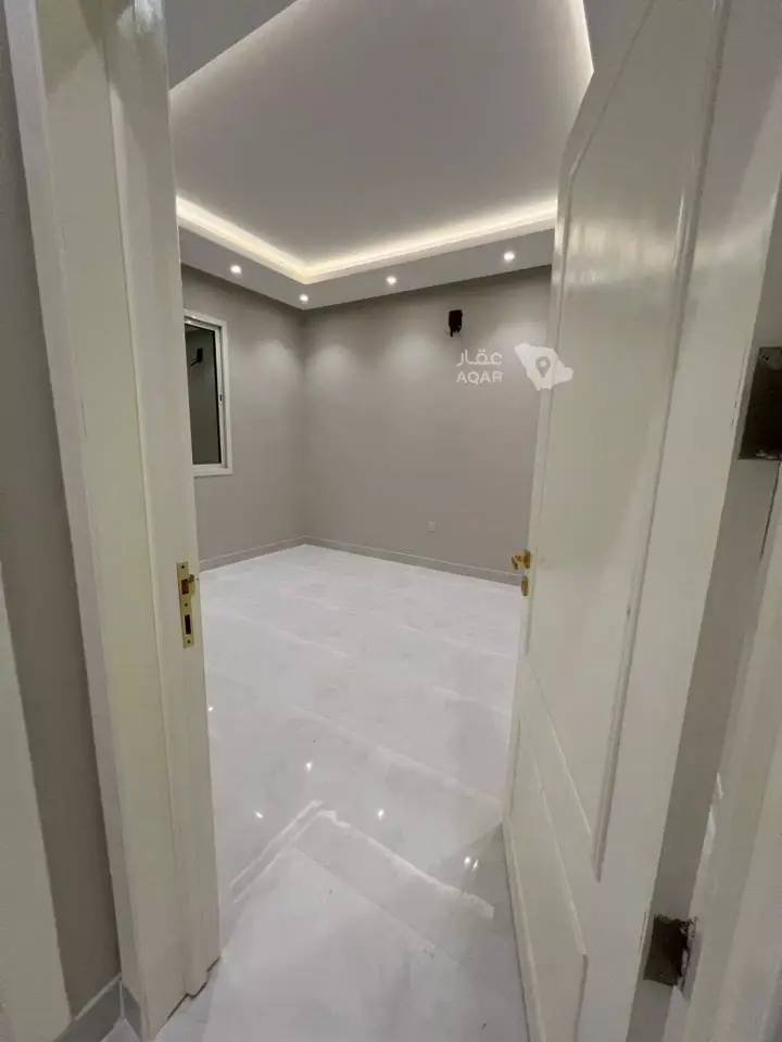 4 bedroom apartment in Qurtubah, Riyadh 10