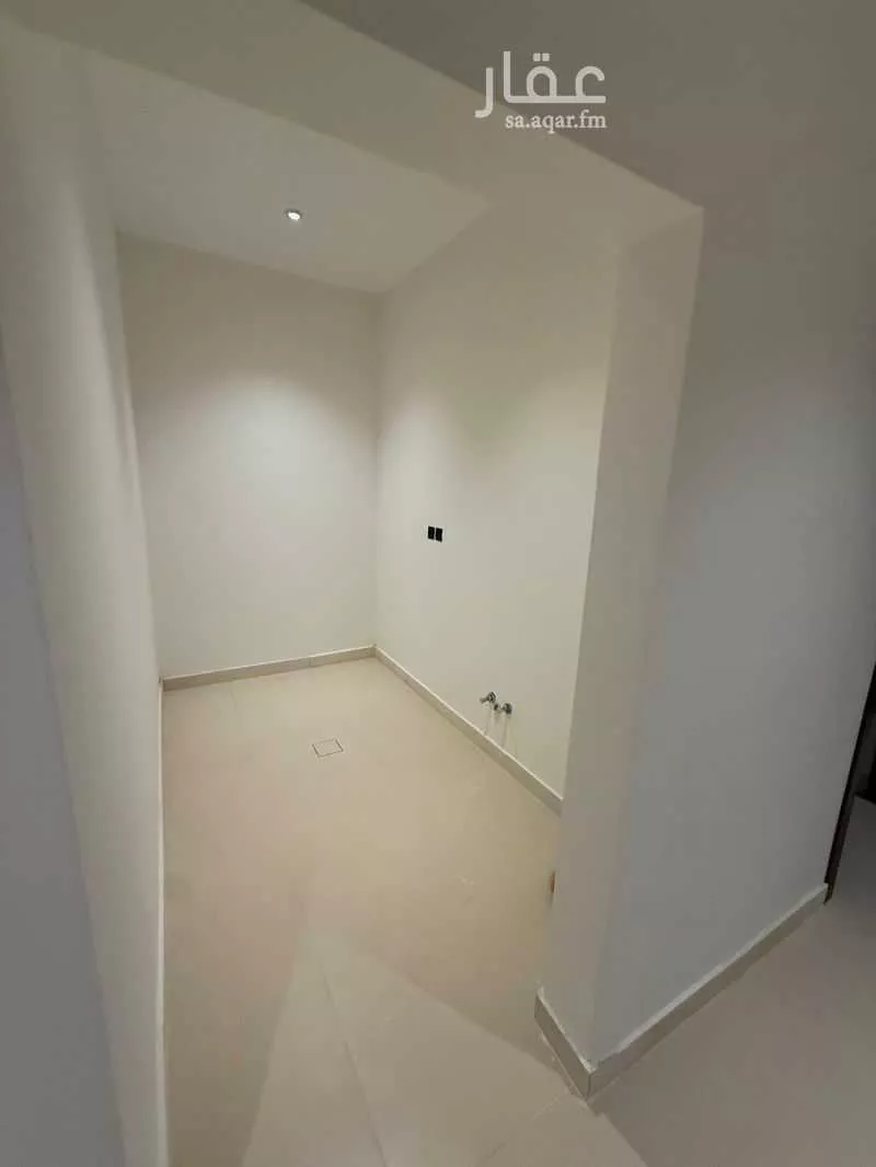 22 bedroom building in Al Salam, Riyadh 3