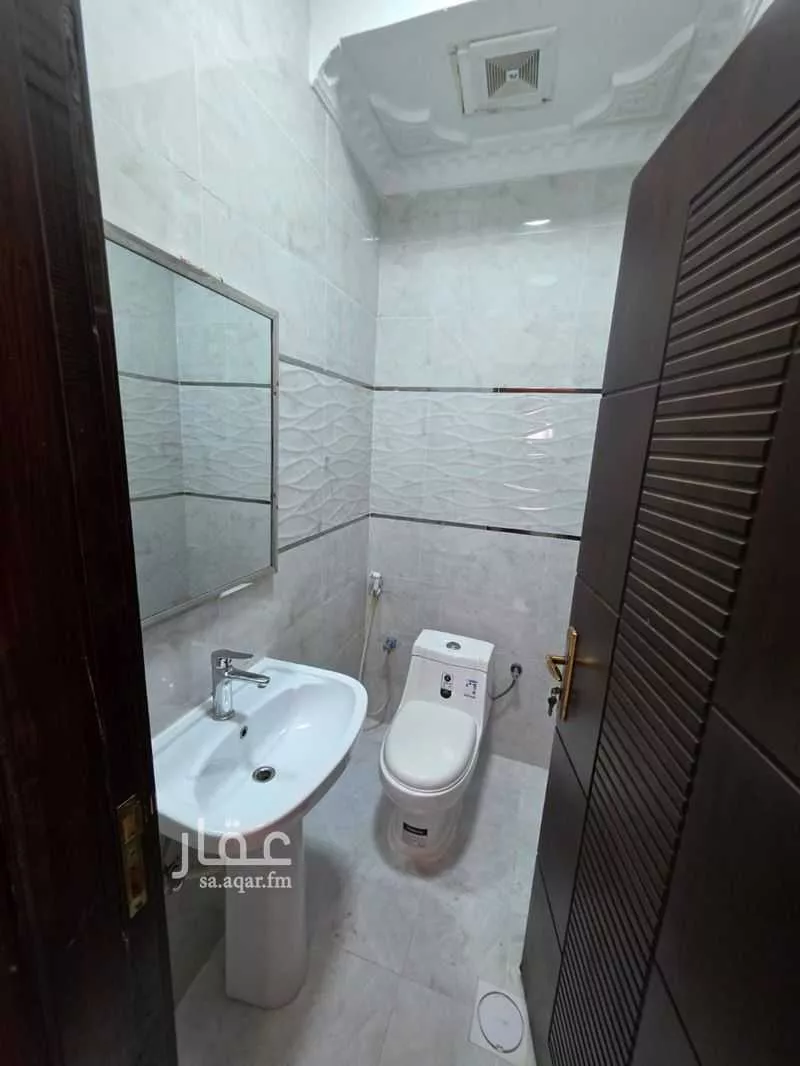 2 bedroom apartment in Al Difa, Madinah 3