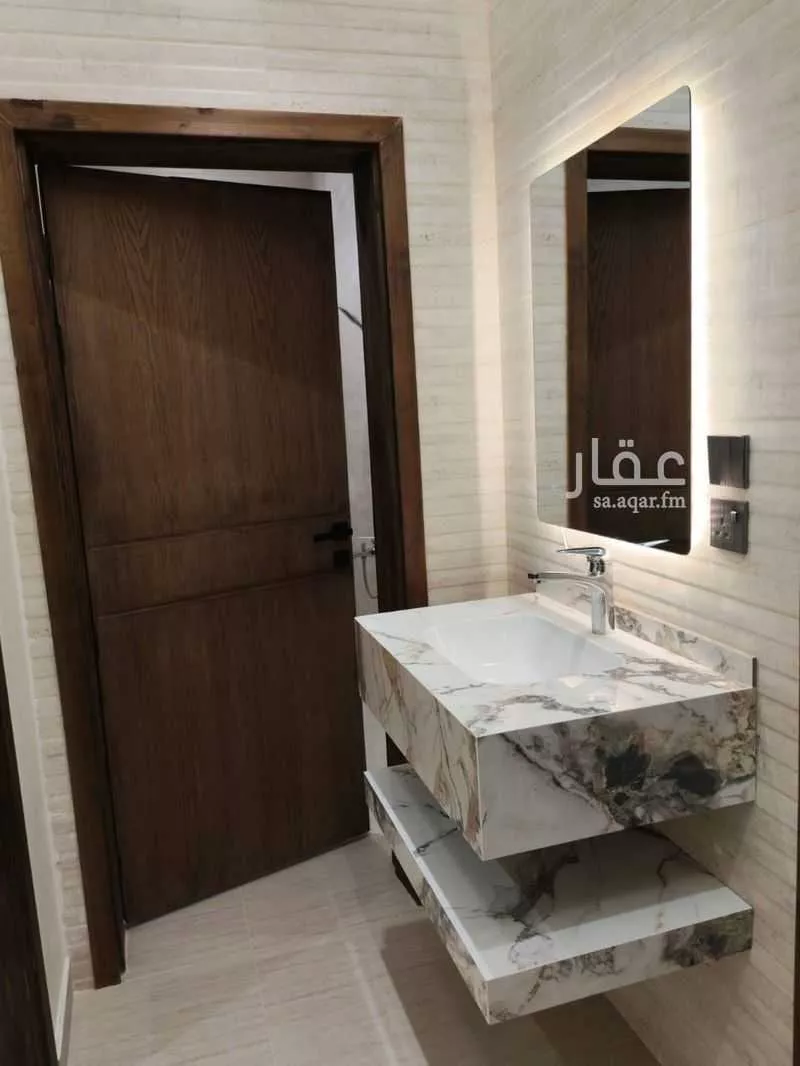 5 bedroom apartment in Al Sahluj, Madinah 3