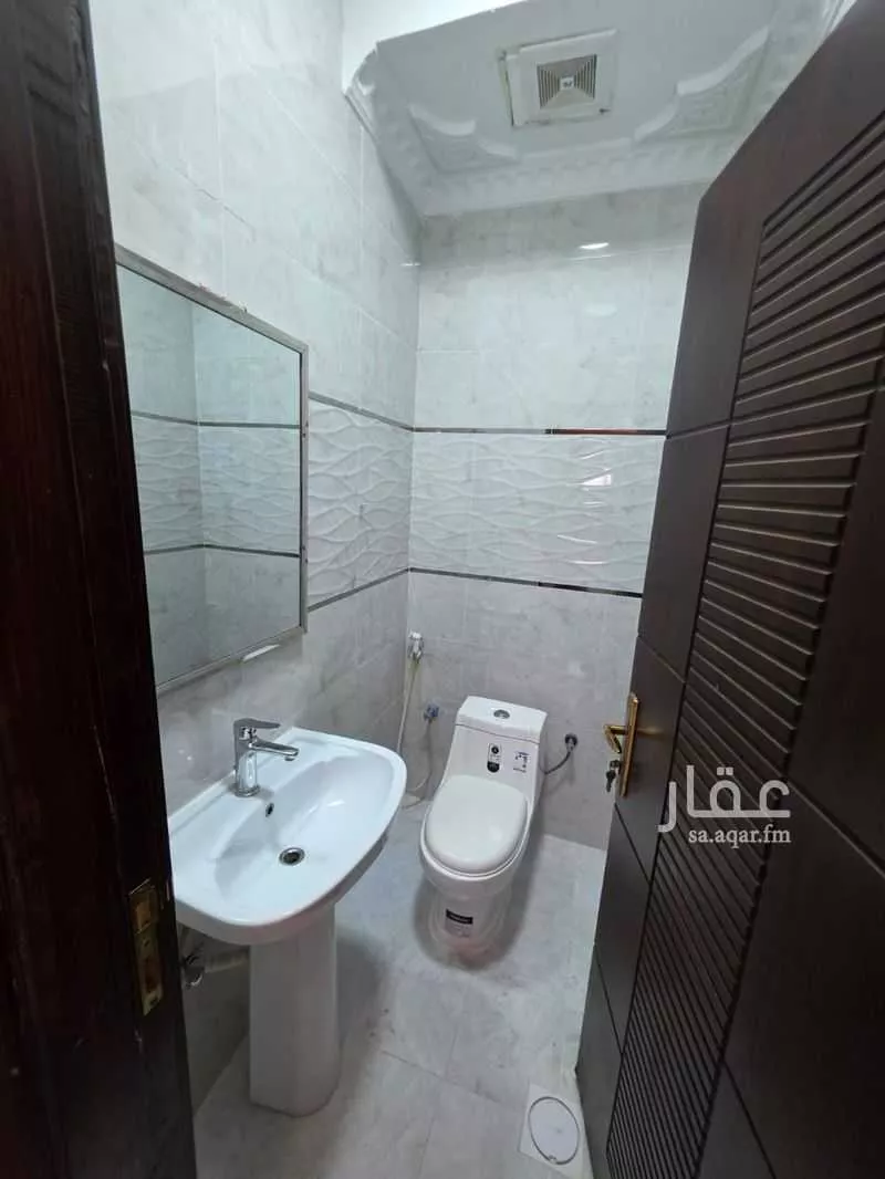 2 bedroom apartment in Al Difa, Madinah 7