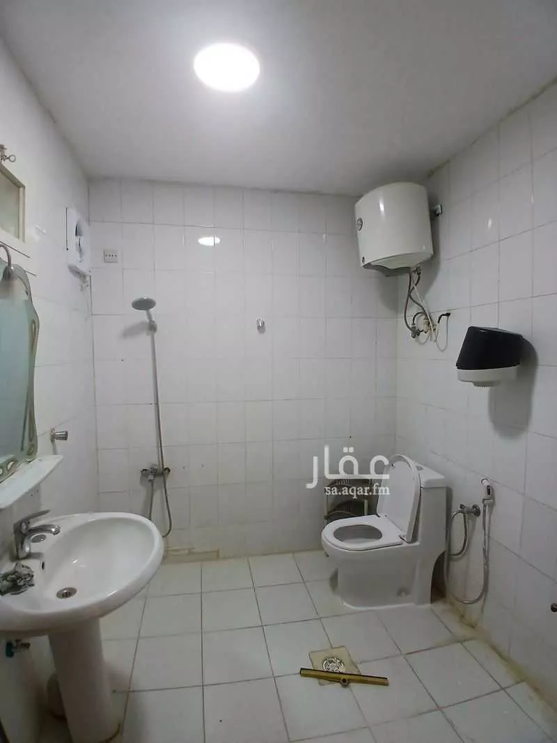 شقة 2 غرف في الخليج 4