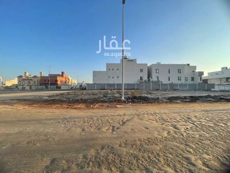 900 sqm land in Al Sawari 8