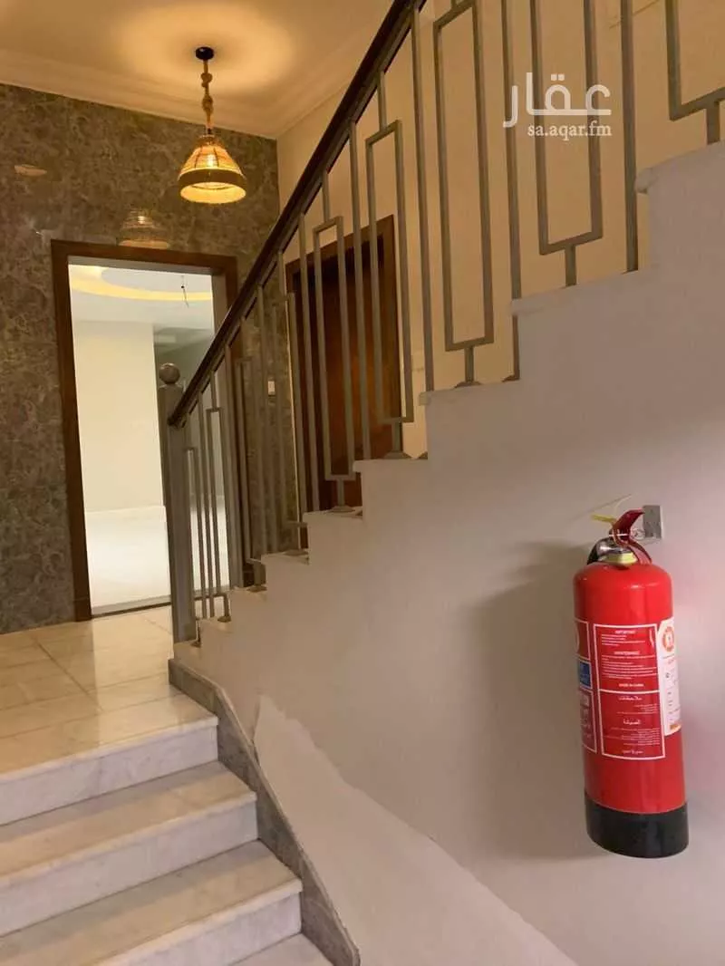 4 bedroom apartment in Az Zomorod, Jeddah 3