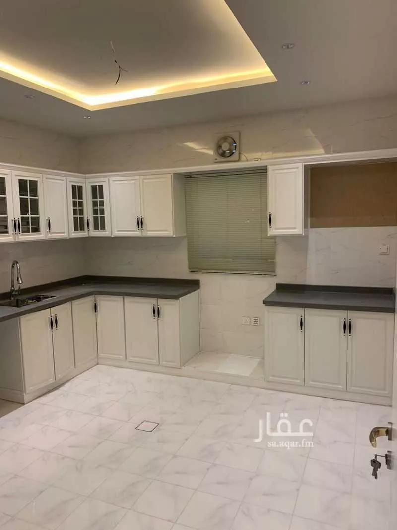 4 bedroom apartment in Az Zomorod, Jeddah 6
