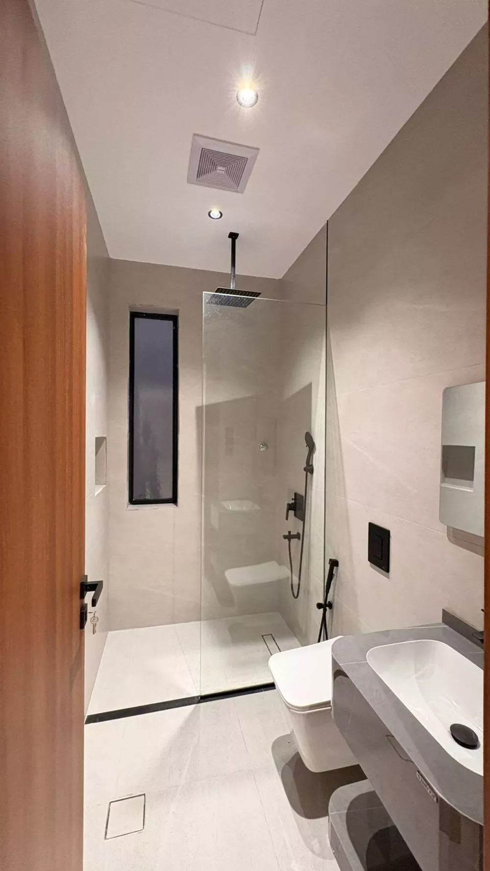 5 bedroom apartment in King Fahd, Madinah 12