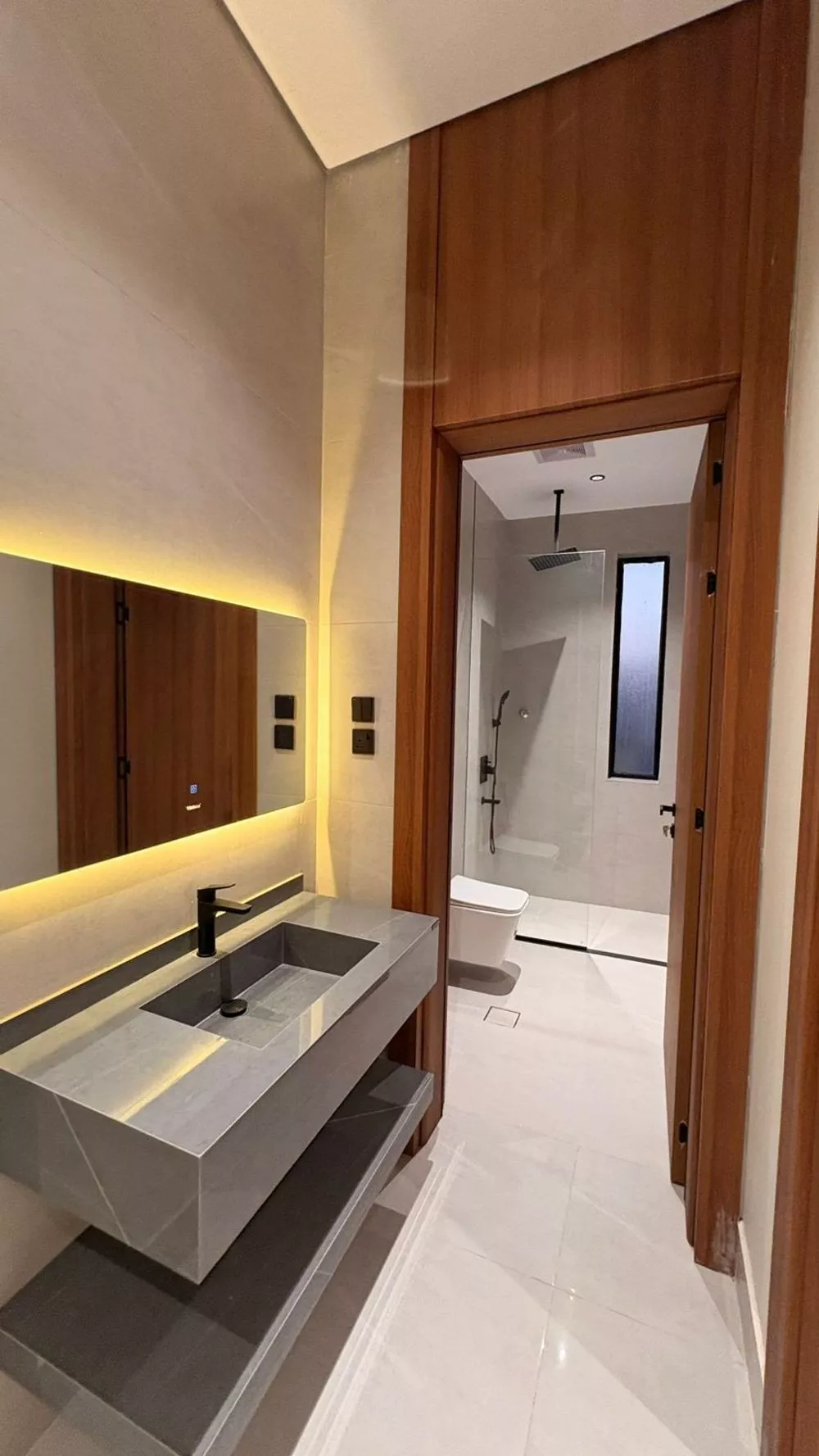 5 bedroom apartment in King Fahd, Madinah 4
