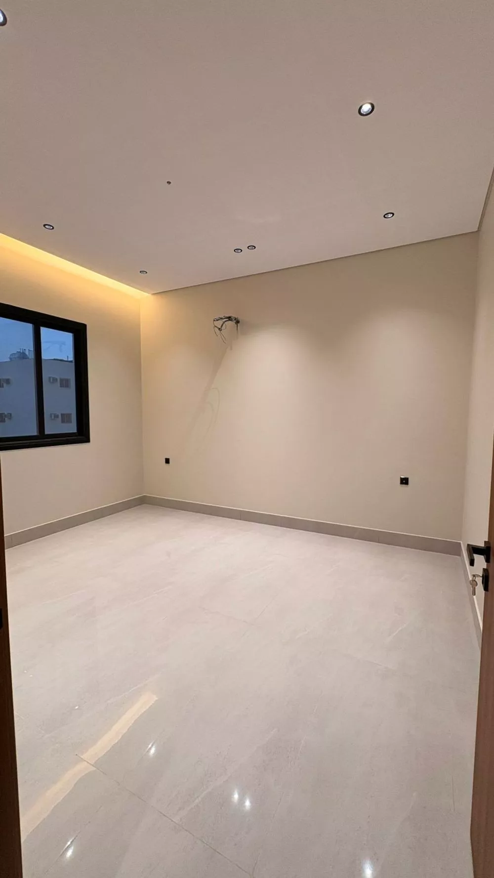 5 bedroom apartment in King Fahd, Madinah 9