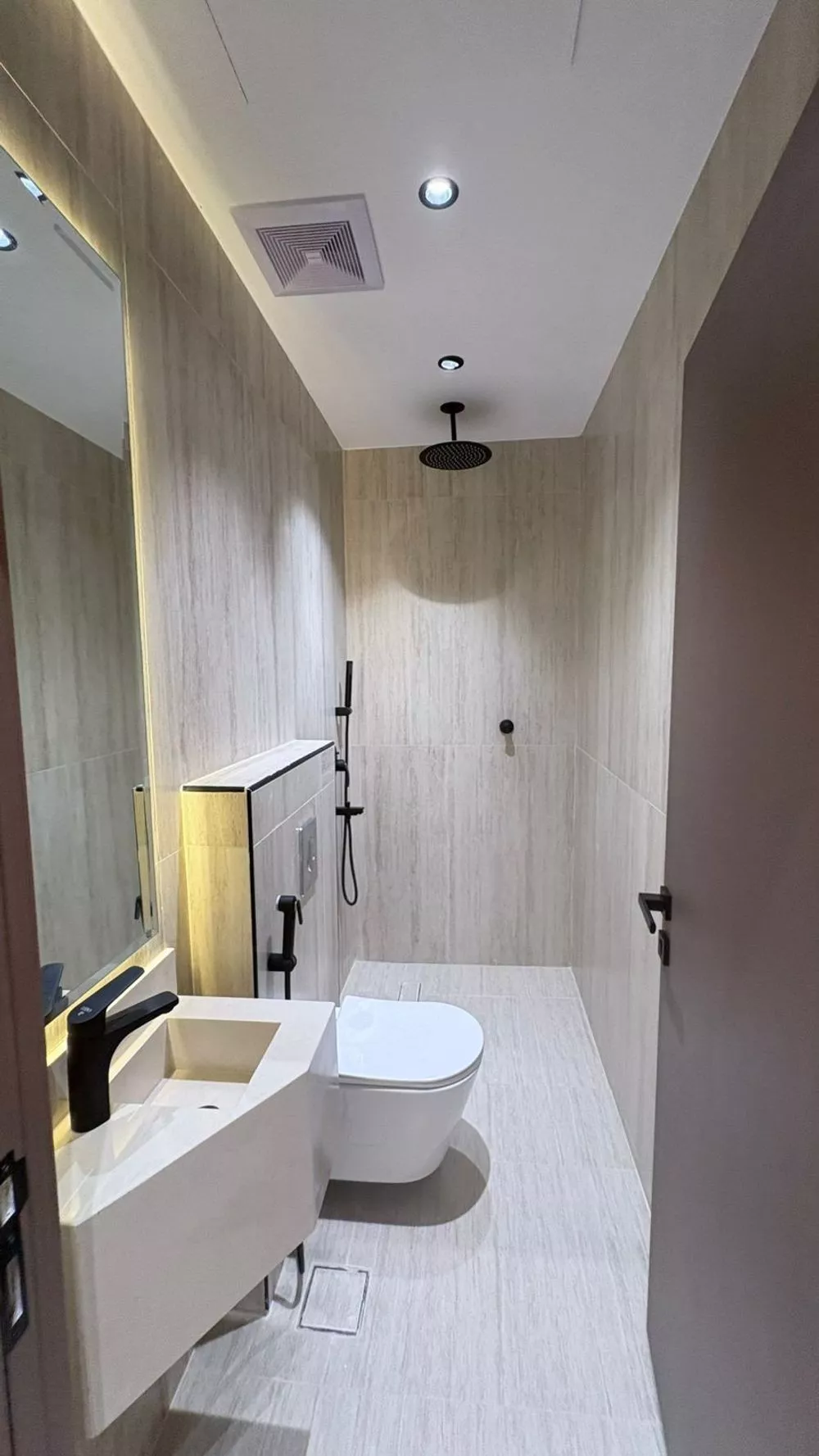4 bedroom apartment in Al Mab'outh, Madinah 14