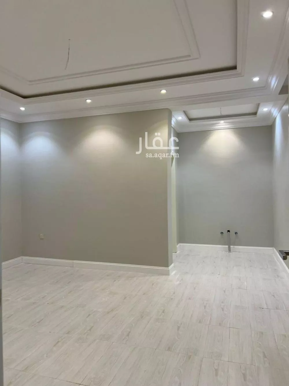 فيلا 8 غرف في طويق 17