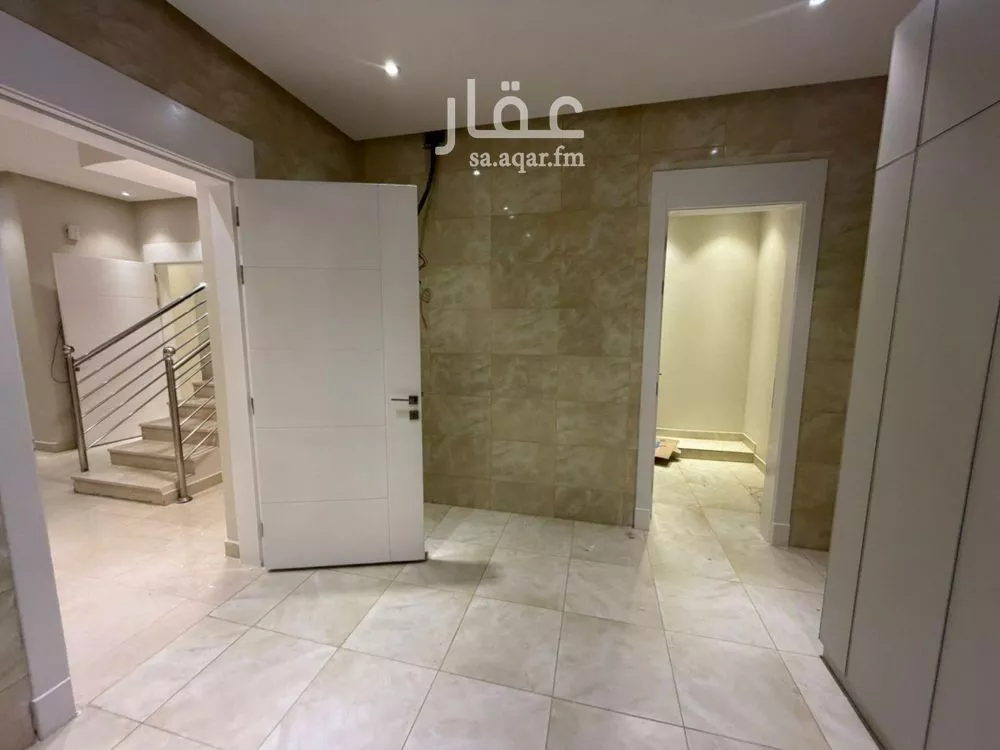 3 bedroom apartment in Al Yasmin 7