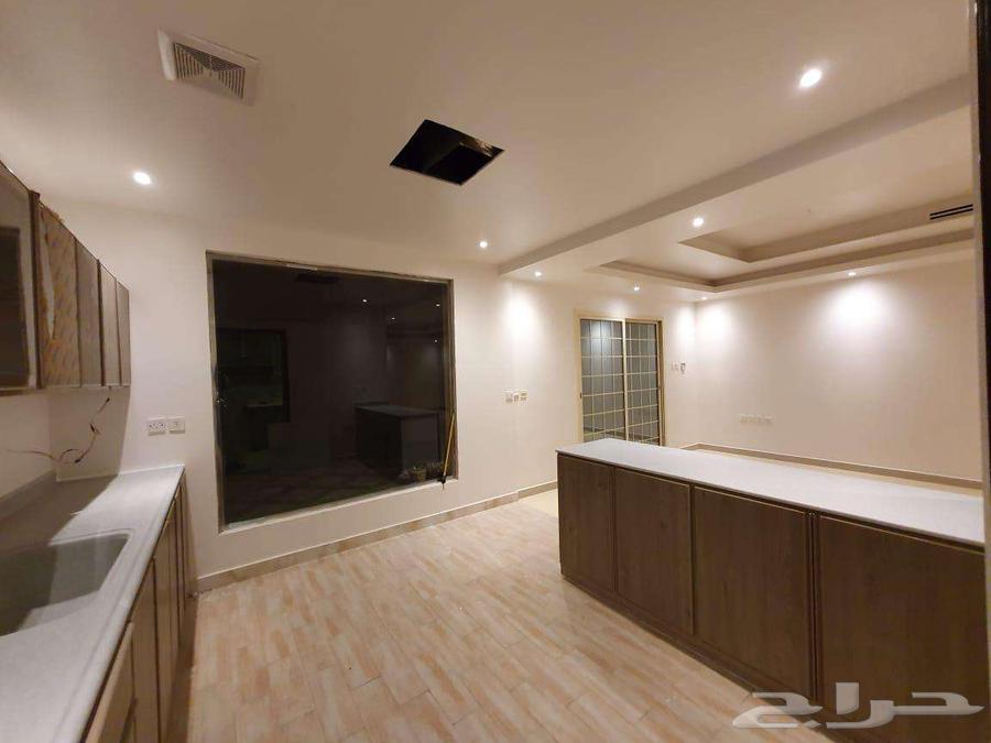 4 bedroom villa in Al Bustan, Eastern Province 2