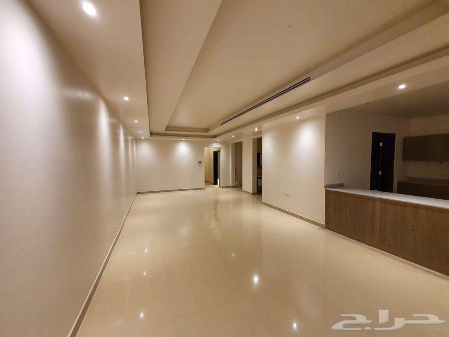 4 bedroom villa in Al Bustan, Eastern Province 14