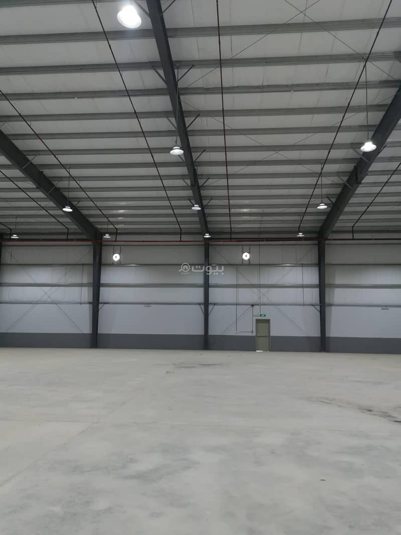 warehouse in Al Misfat, Riyadh 3