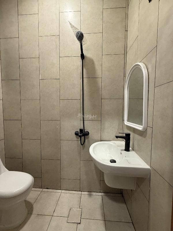 5 bedroom apartment in Ar Rayan, Jeddah 4