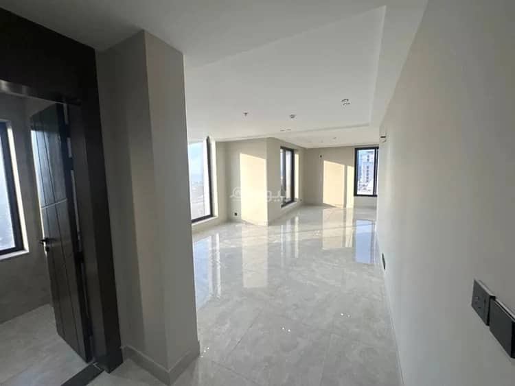 4 bedroom apartment in Ash Shati Al Gharbi, Eastern Province 9