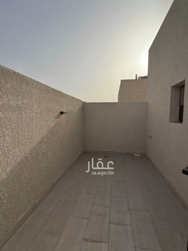 فيلا 4 غرف في الرمال 9