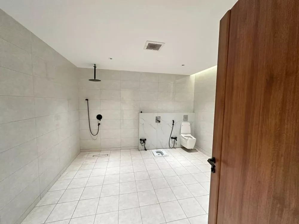 4 bedroom villa in Al Narjis, Riyadh 18