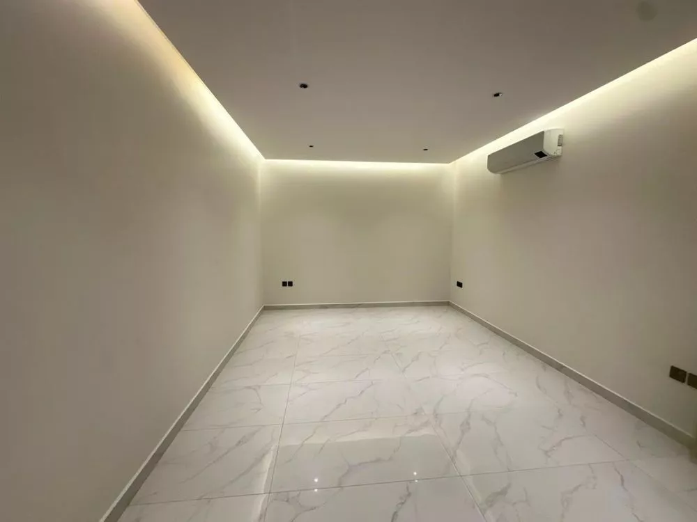 4 bedroom villa in Al Narjis, Riyadh 11