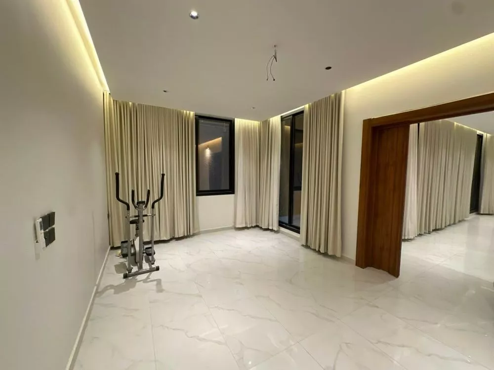 4 bedroom villa in Al Narjis, Riyadh 6