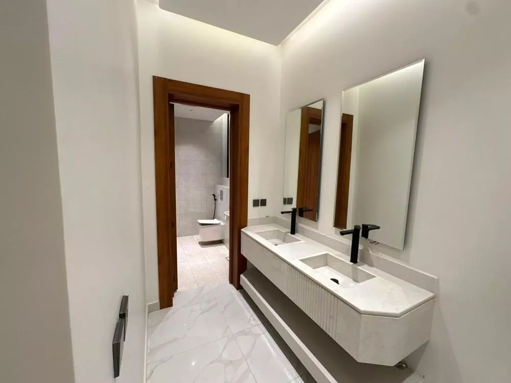 4 bedroom villa in Al Narjis, Riyadh 9